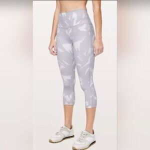 Lululemon Athletica Gray Cropped Pants